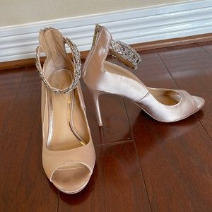 Jewel Badgley Mischka Nude Shoes